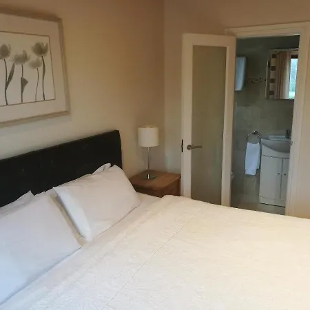 Apartment Western Road Guesthouse- Cork