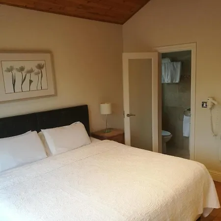 Western Road Guesthouse-